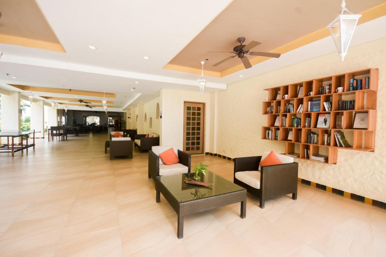 Microtel By Wyndham Boracay Balabag  Екстер'єр фото