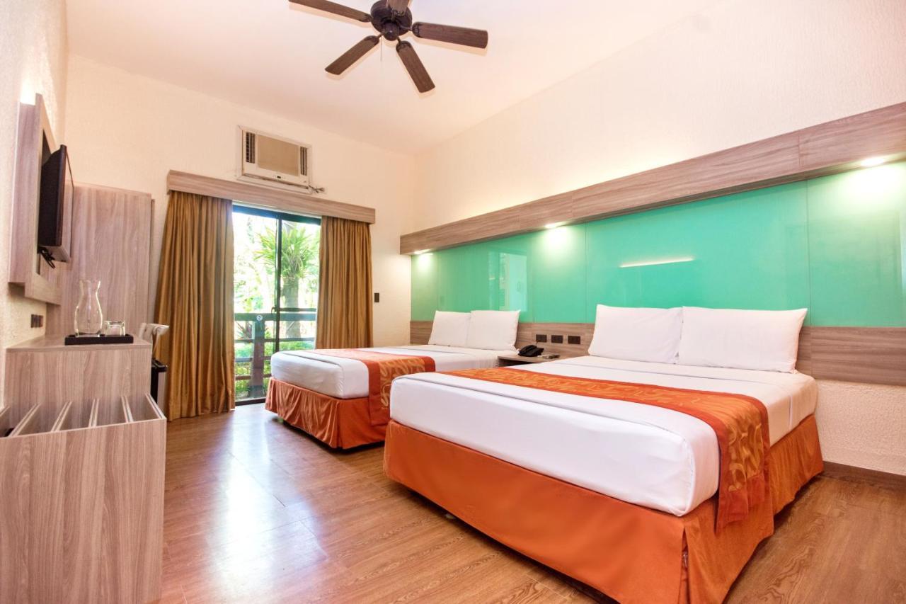 Microtel By Wyndham Boracay Balabag  Екстер'єр фото