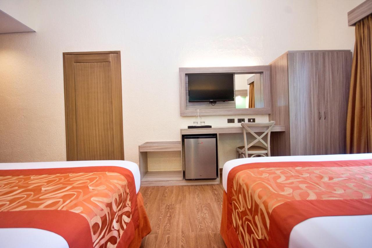 Microtel By Wyndham Boracay Balabag  Екстер'єр фото