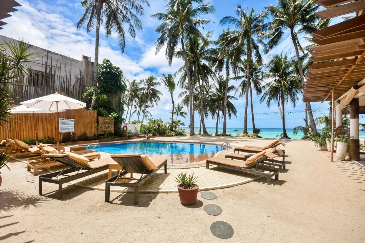 Microtel By Wyndham Boracay Balabag  Екстер'єр фото