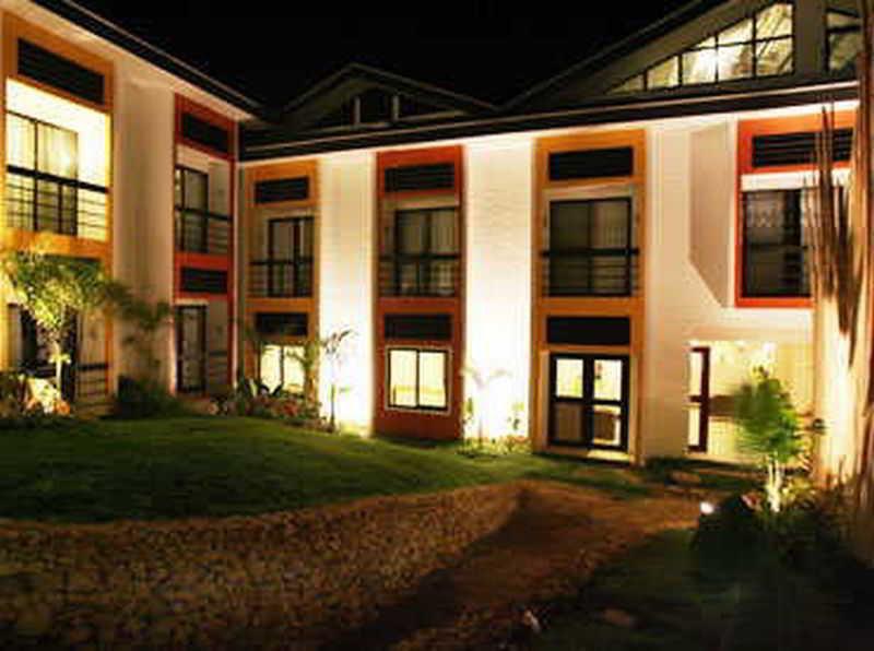 Microtel By Wyndham Boracay Balabag  Екстер'єр фото