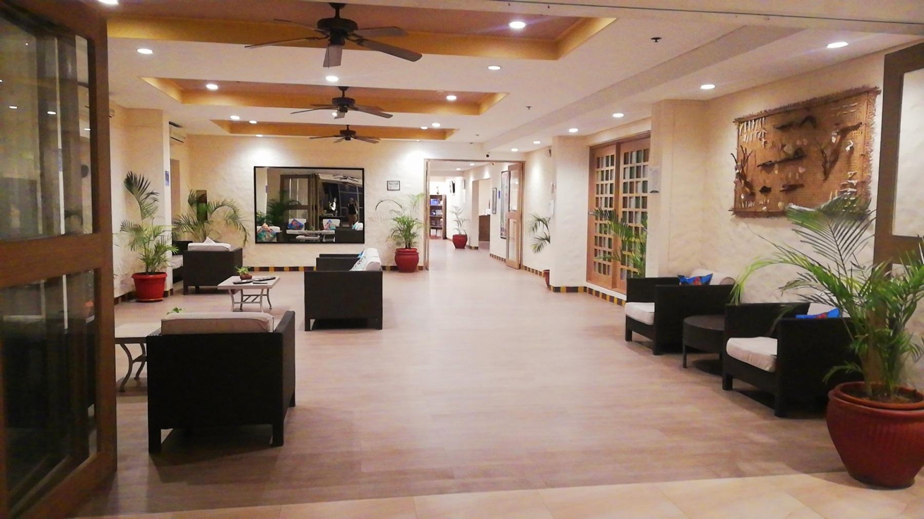 Microtel By Wyndham Boracay Balabag  Екстер'єр фото