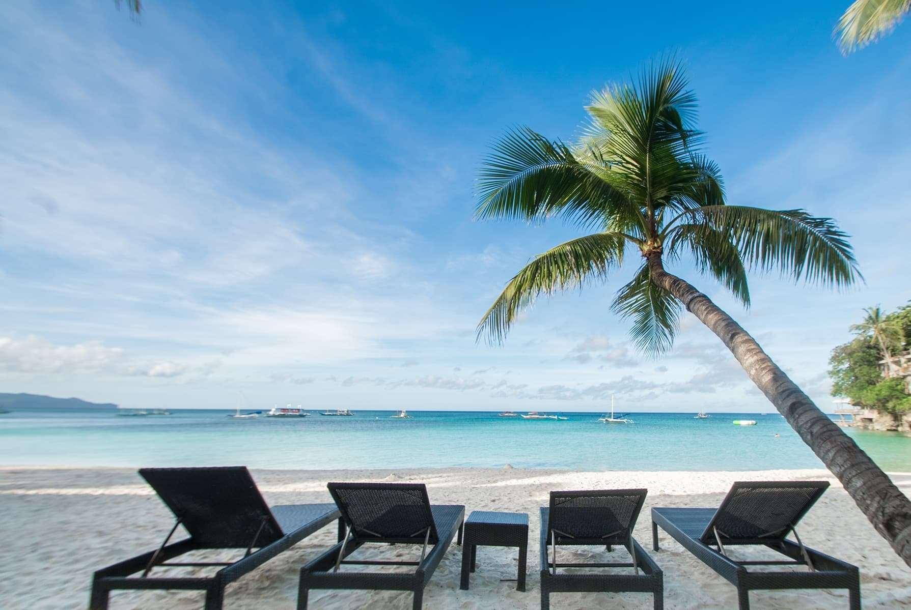 Microtel By Wyndham Boracay Balabag  Екстер'єр фото