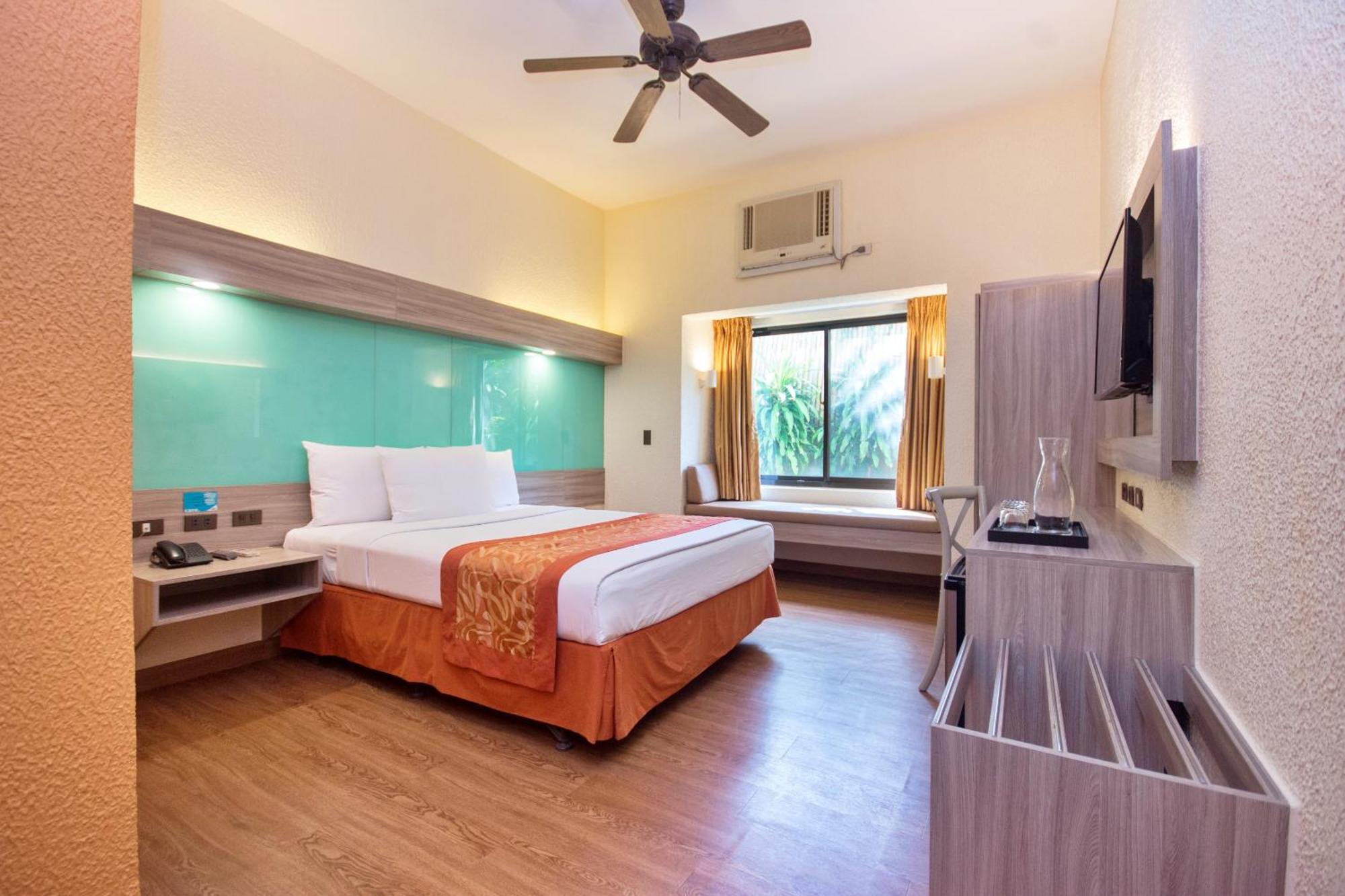 Microtel By Wyndham Boracay Balabag  Екстер'єр фото