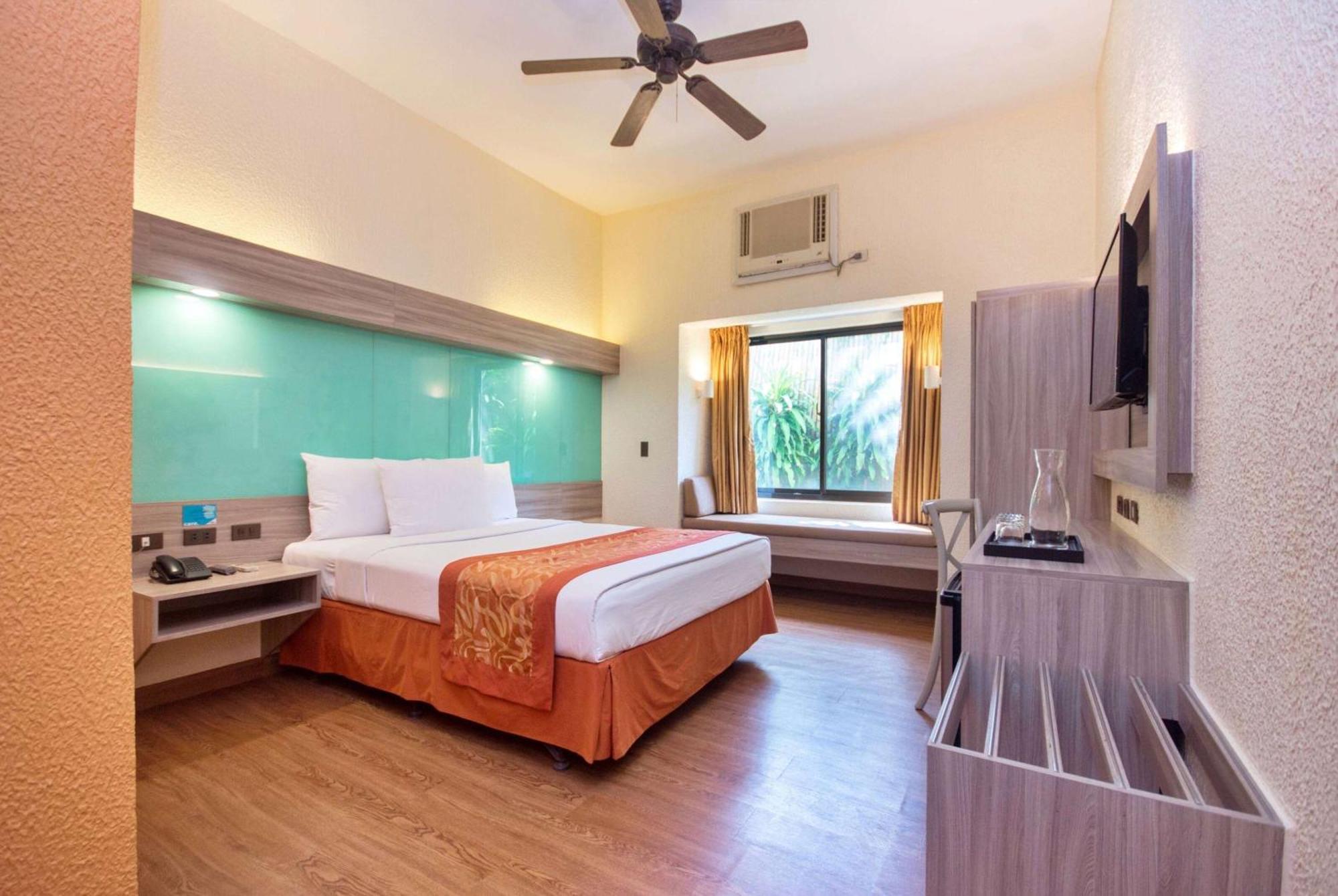Microtel By Wyndham Boracay Balabag  Екстер'єр фото
