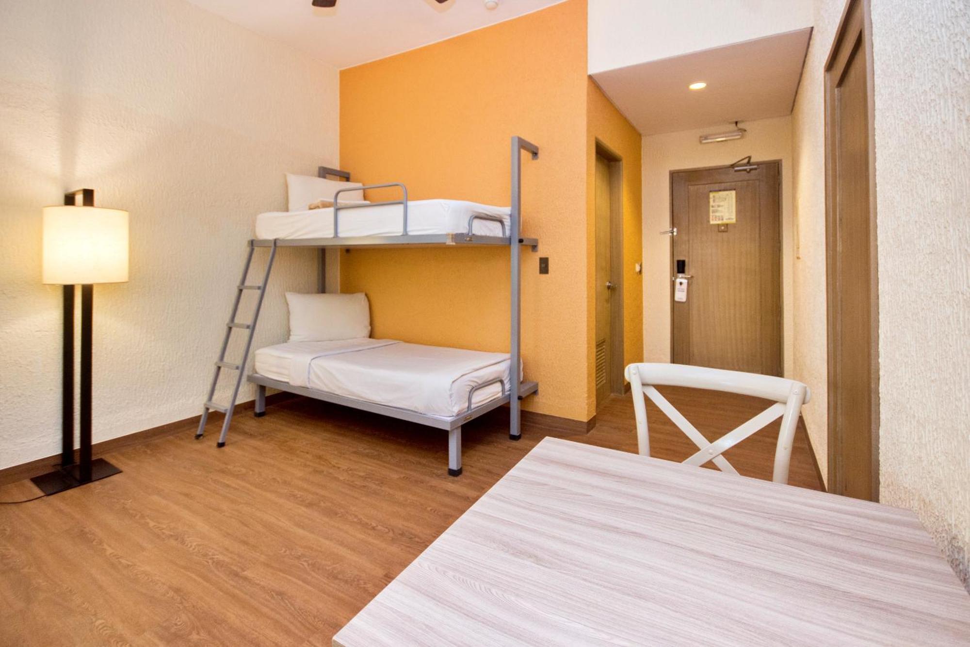Microtel By Wyndham Boracay Balabag  Екстер'єр фото