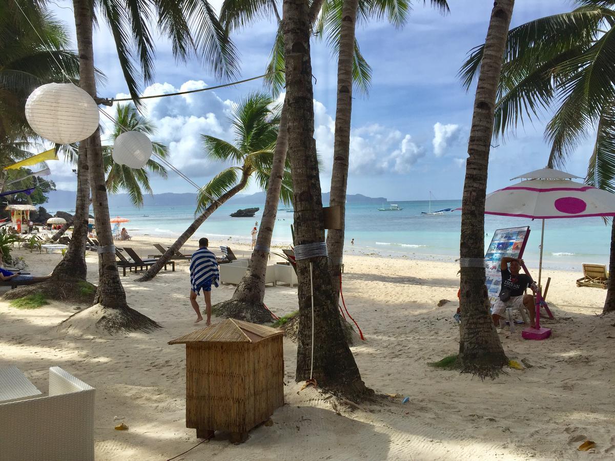 Microtel By Wyndham Boracay Balabag  Екстер'єр фото